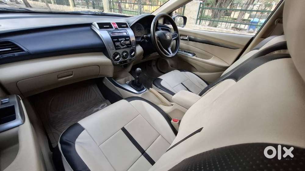 Honda City V Mt Exclusive, 2013, Petrol