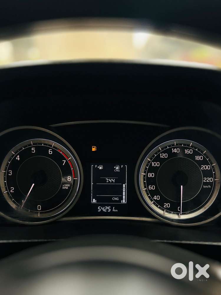 Maruti Suzuki Swift Dzire Vxi Optional, 2022, Cng & Hybrids
