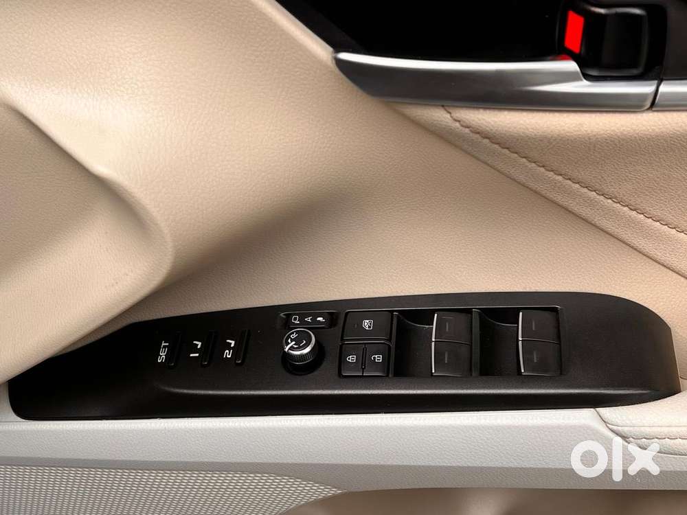 Toyota Camry Hybrid, 2024, Cng & Hybrids