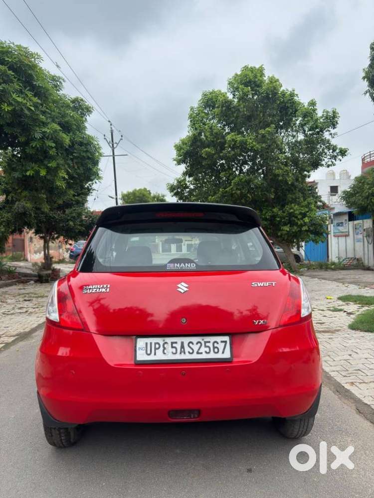 Maruti Suzuki Swift Vxi + Manual, 2015, Petrol
