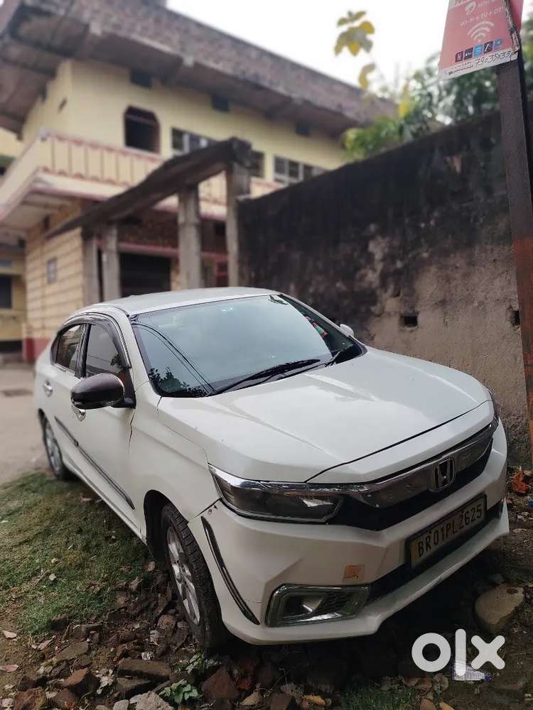 Honda Amaze Top Model In Well Condition