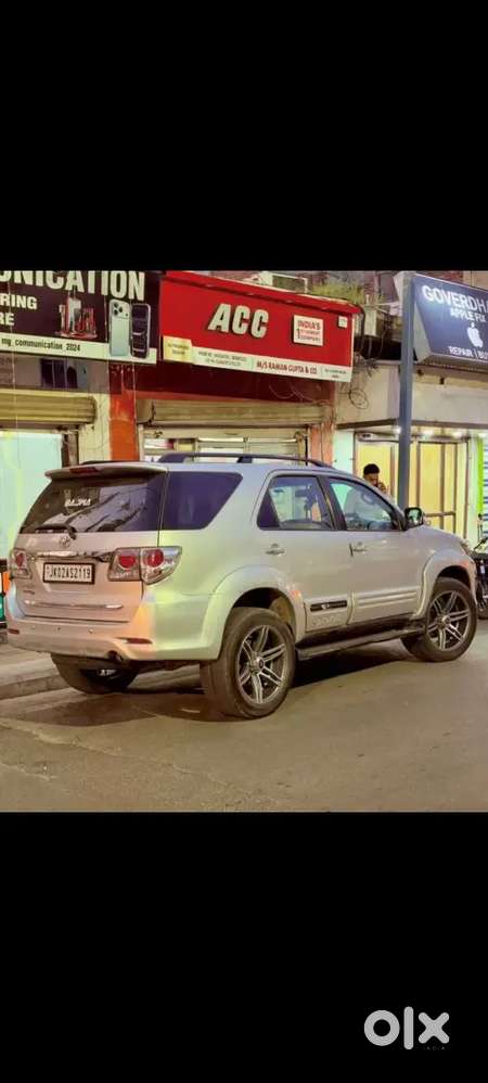 Toyota Fortuner Diesel 2011
