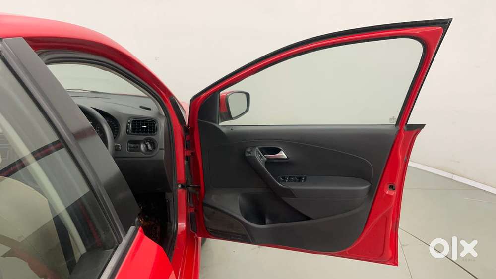 Volkswagen Polo Petrol Comfortline 1.2l, 2015, Petrol