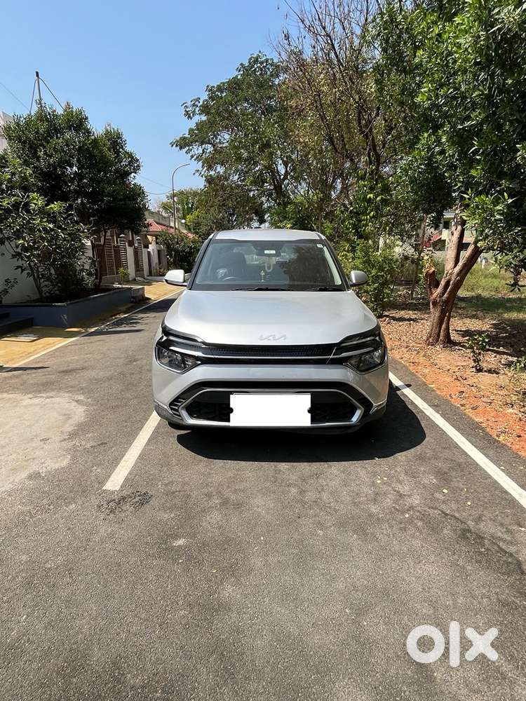 Kia Carens Petrol 2022