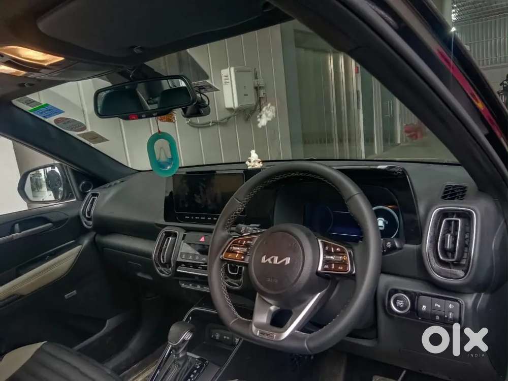 Kia Sonet 2025 Petrol 3853 Km Driven