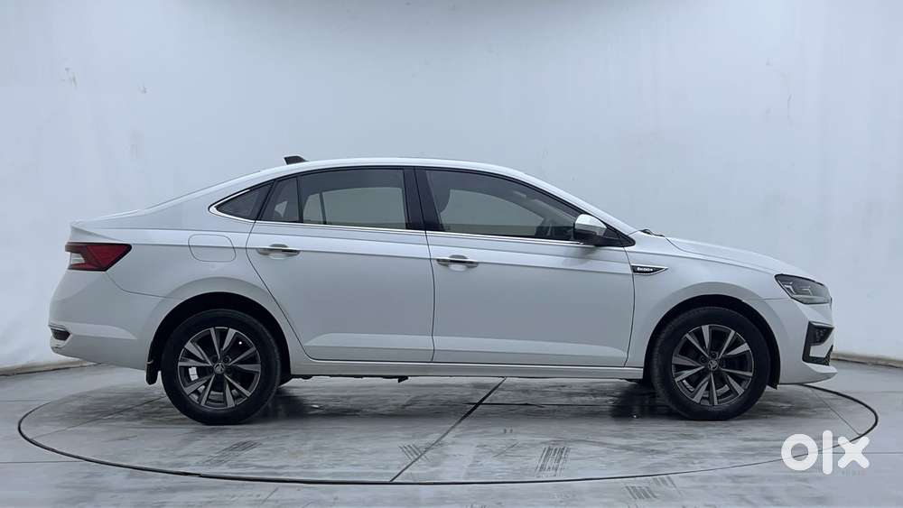 Skoda Slavia Style 1.0l Tsi Mt, 2022, Petrol