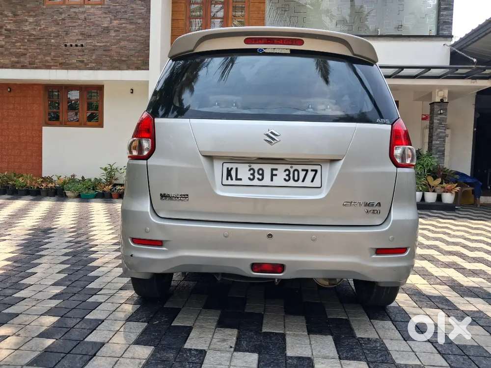 Maruti Suzuki Ertiga Vdi 2013