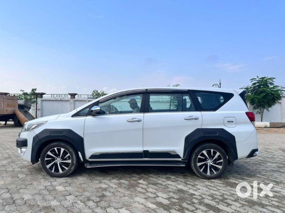 Toyota Innova Crysta 2.4 Z 7 Str, 2024, Diesel