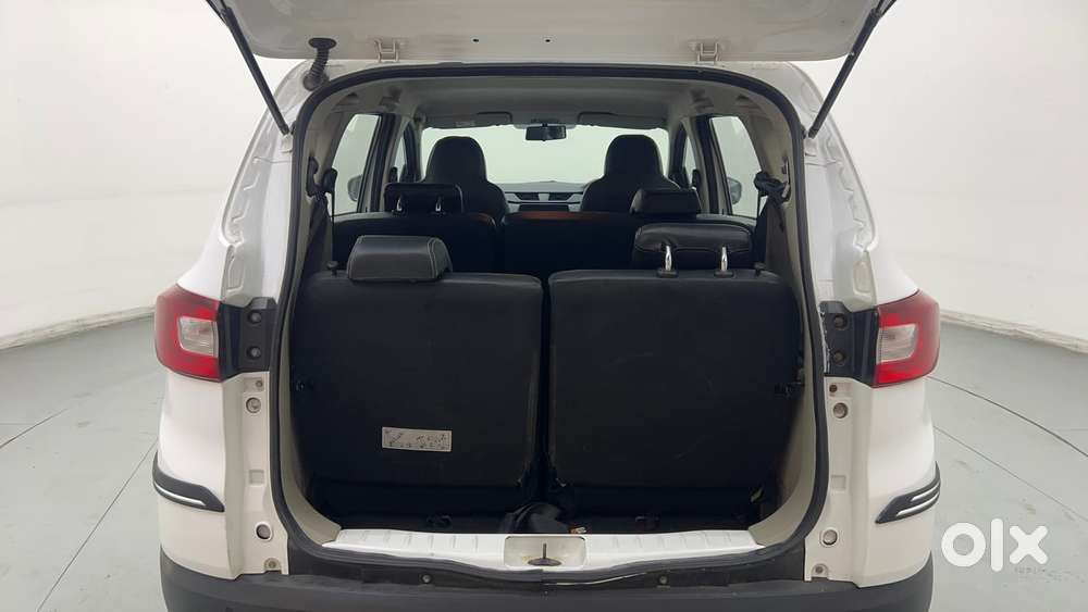 Renault Triber Rxt, 2022, Petrol