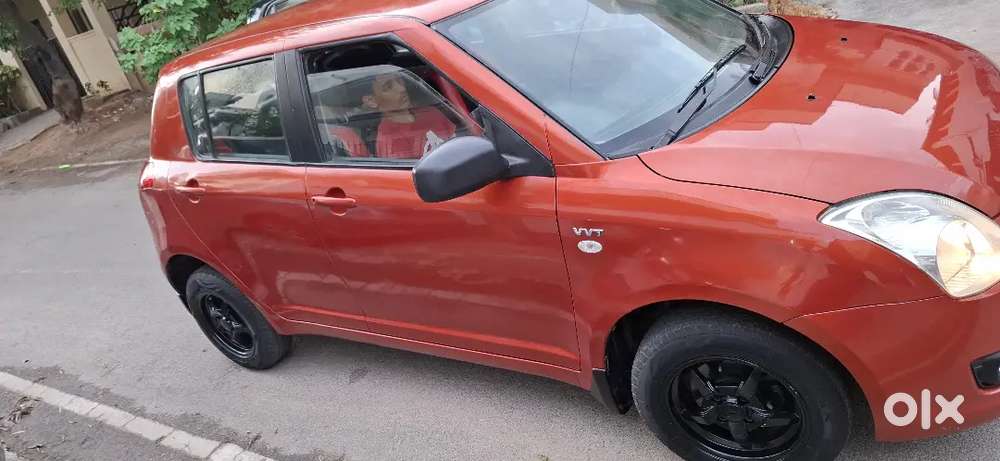 Maruti Suzuki Swift 2009 Petrol 152000 Km Driven