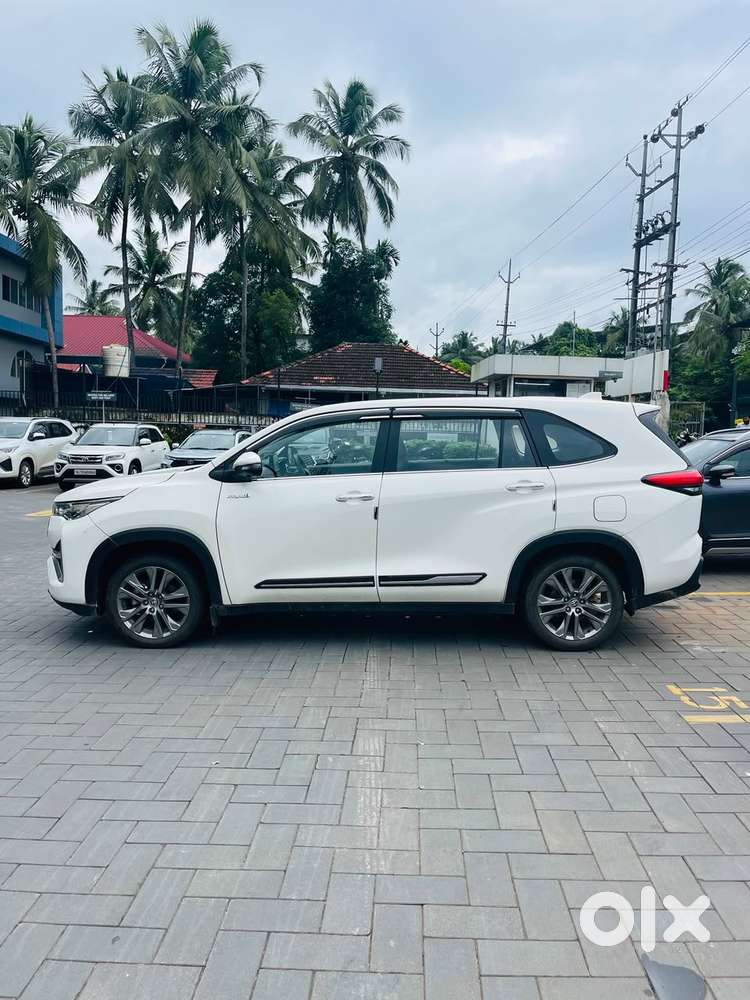 Toyota Innova Hycross Zx(o), 2024, Petrol