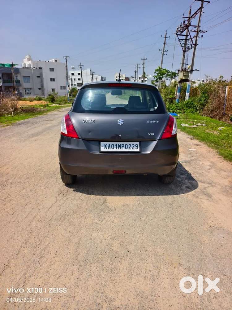 Maruti Suzuki Swift 2016 Petrol 107000 Km Driven