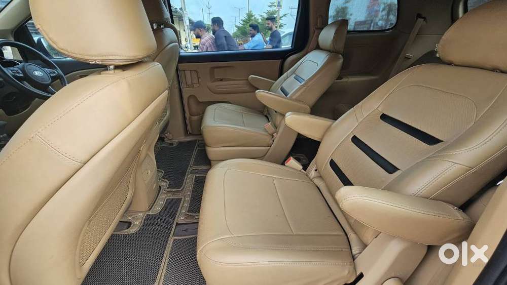 Kia Carnival Premium, 2021, Diesel