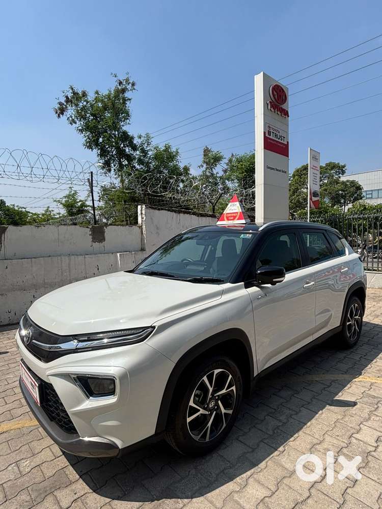 Toyota Urban Cruiser Hyryder 1.5 V Hybrid, 2024, Petrol