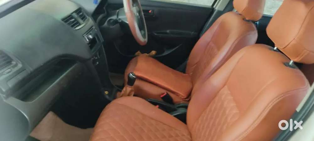 White Maruthi Suzuki