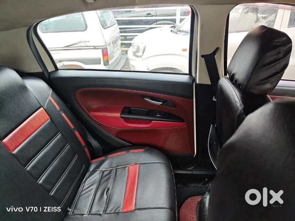Fiat Urban Cross 2019 कार