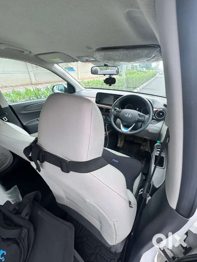 Hyundai Aura 2025 Cng & Hybrids 23000 Km Driven