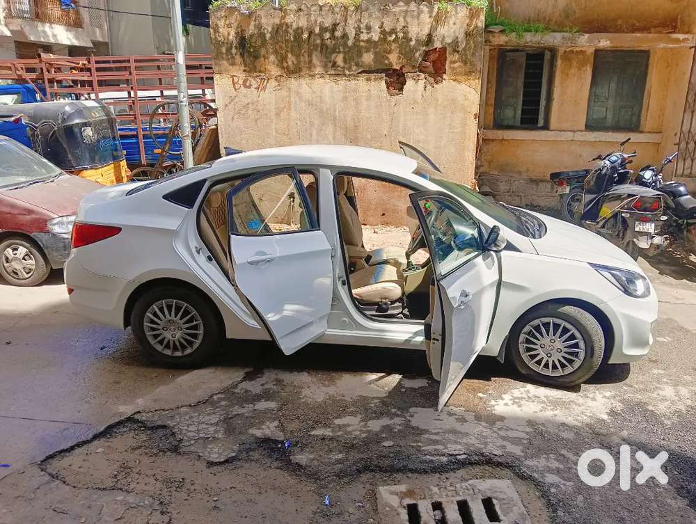 Hyundai Verna Sx 2011 With Km Driven
