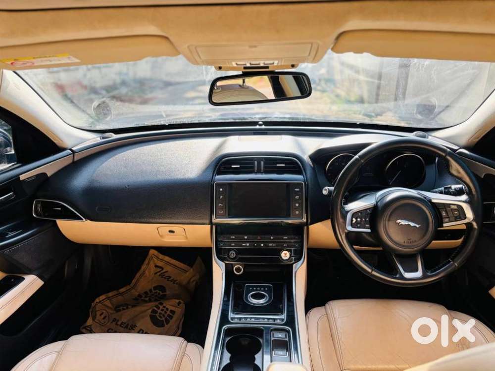 Jaguar Xe 2.0l Diesel Pure, 2018, Diesel