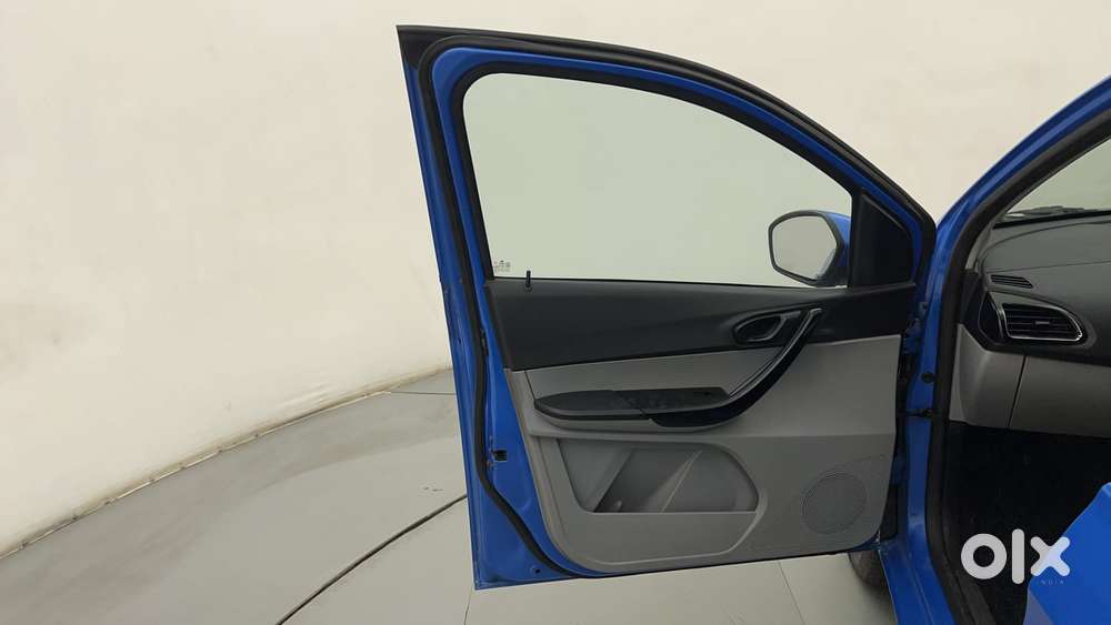 Tata Tiago 1.2 Revotron Xt Option, 2020, Petrol