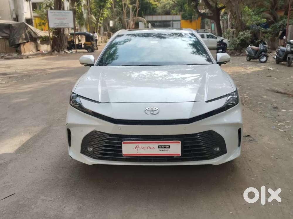 Toyota Camry, 2025, Petrol
