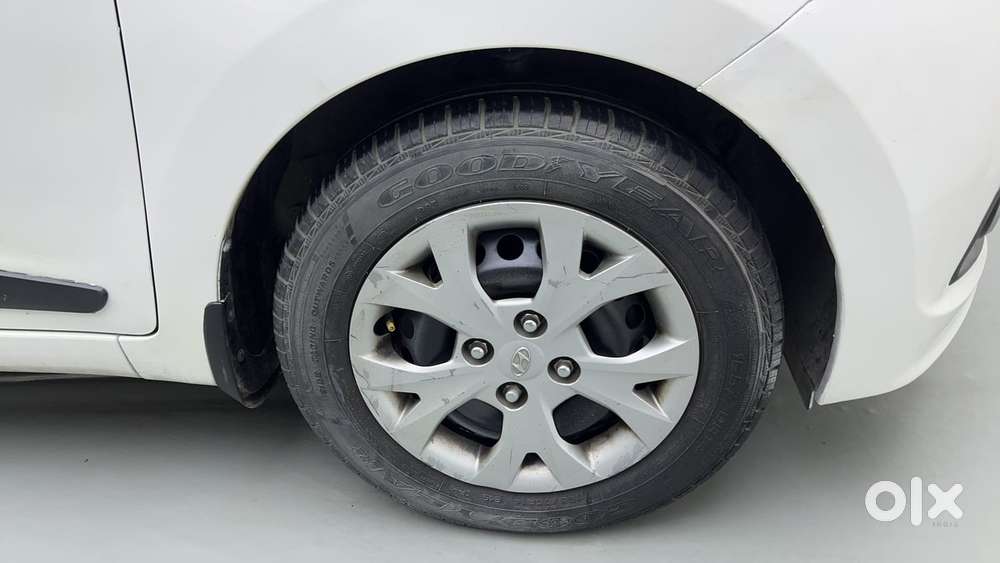 Hyundai Grand I10 1.2 Kappa Sportz, 2015, Petrol