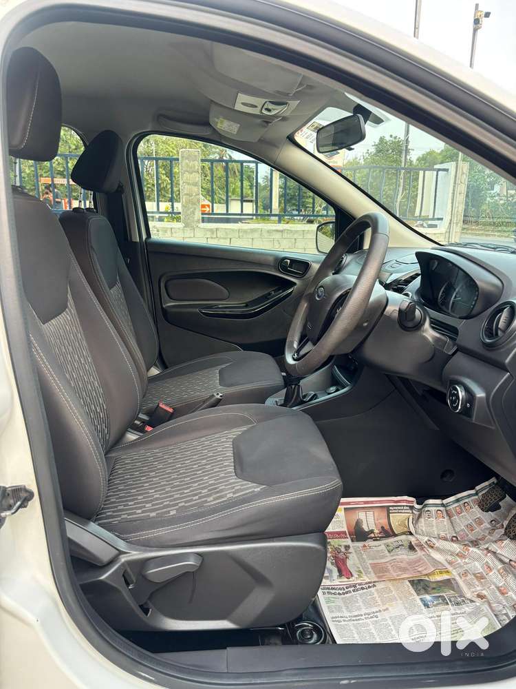 Ford Figo 2012-2015 Petrol Titanium, 2020, Petrol