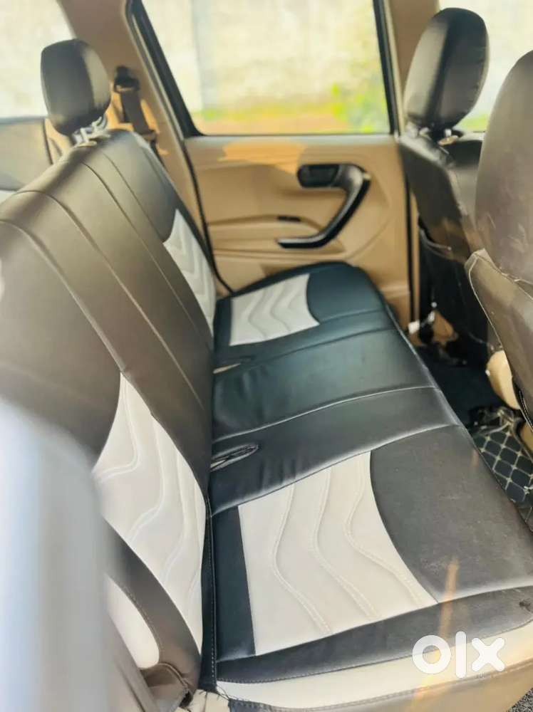 Car Mahindra Car
