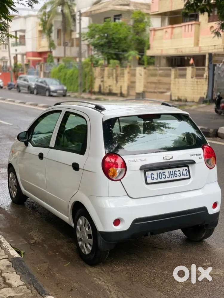 Chevrolet Spark Petrol 2014