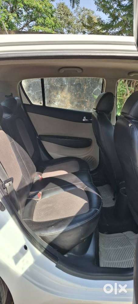 Hyundai I20 Sportz 1.2 Bs-iv, 2014, Cng & Hybrids