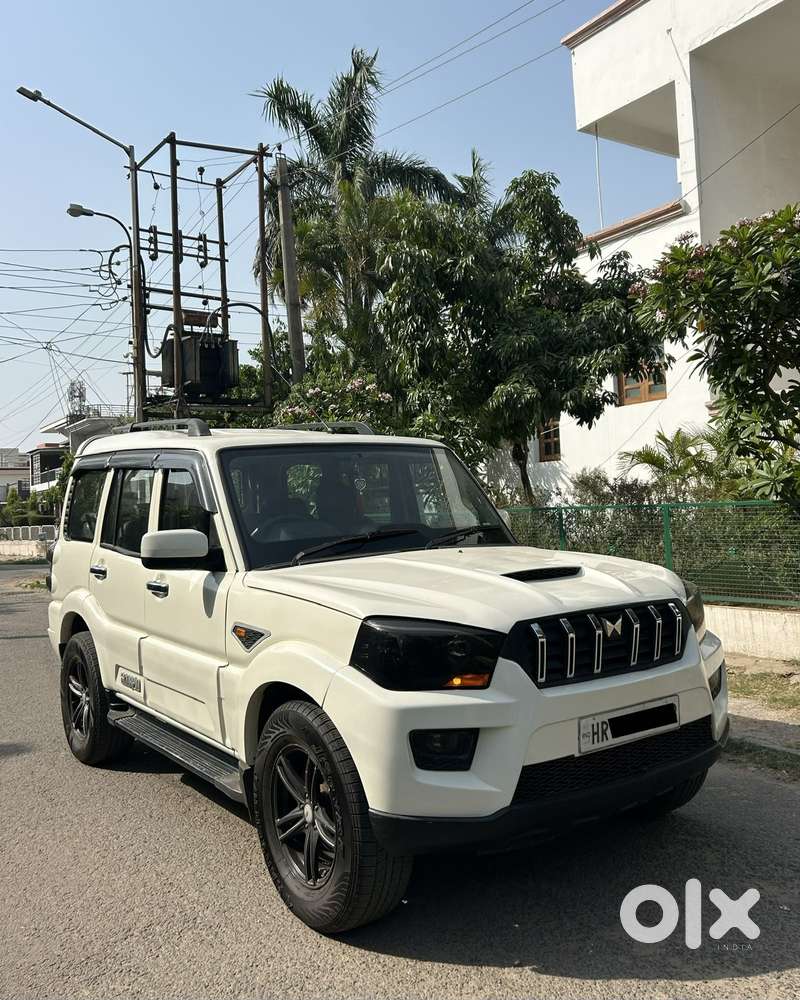 Mahindra Scorpio Classic 2.2 S 11 Mt 7 Str, 2017, Diesel
