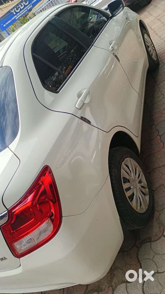 Maruti Suzuki Dzire 1.2 Vxi Amt, 2019, Petrol