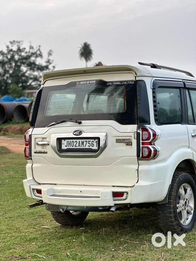 Mahindra Scorpio S10, 2016, Diesel