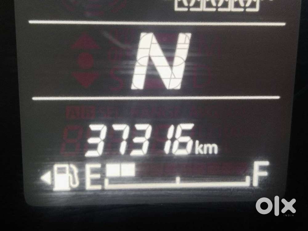 Maruti Suzuki Swift Vxi Optional, 2025, Petrol