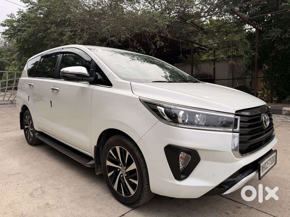 Toyota Innova Crysta 2.8 Zx At 7 Seater, 2022, Diesel
