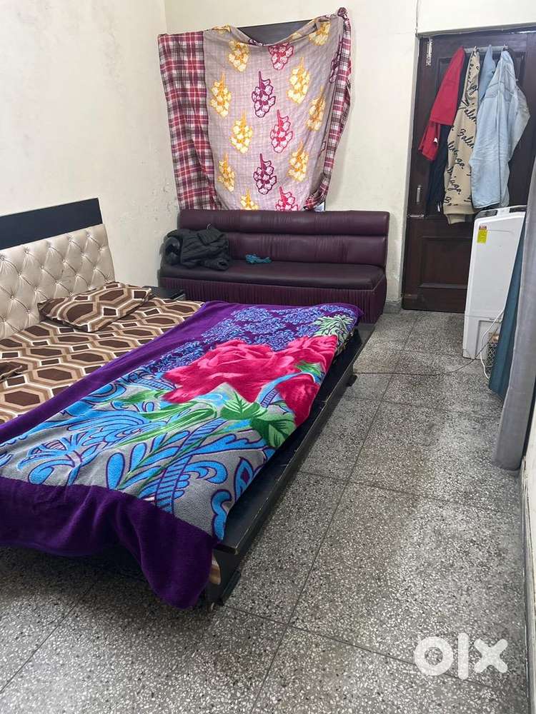 Room on rent For Rent Houses & Apartments 1753753877