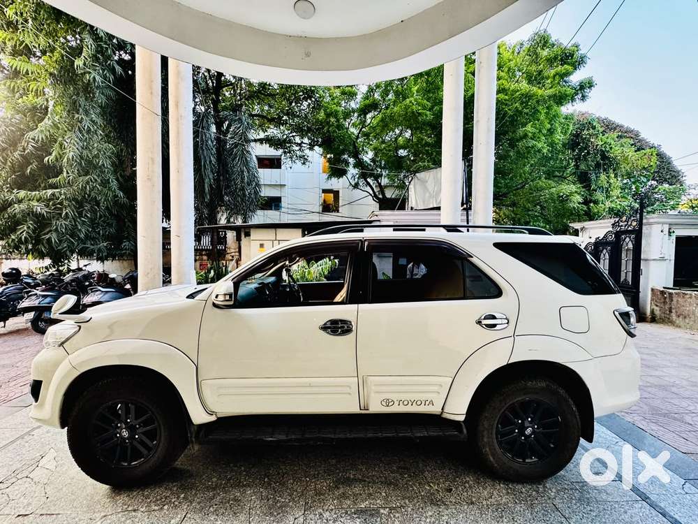 Toyota Fortuner 2.8 2wd Mt, 2015, Diesel