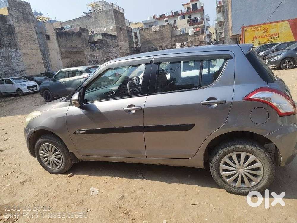 Maruti Suzuki Swift Vxi Cng, 2012, Cng & Hybrids