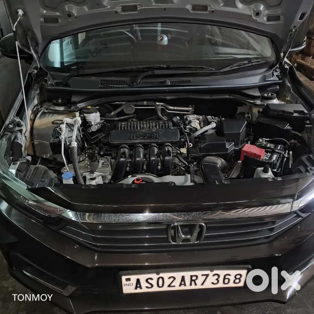 Honda Amaze 2nd Gen 2025 Petrol 6000 Km Driven