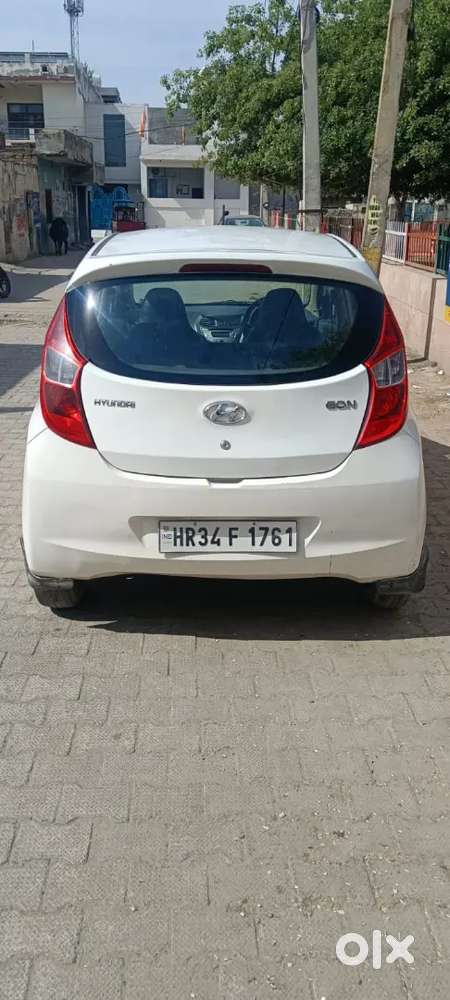 2012 Hyundai Eon Magna +