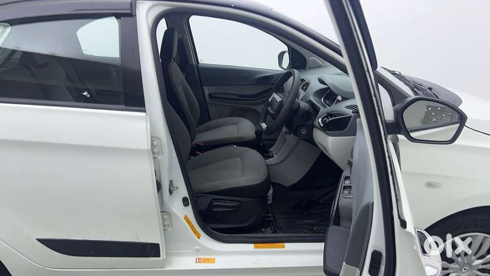 Tata Tiago 1.2 Revotron Xm Cng, 2025, Cng & Hybrids