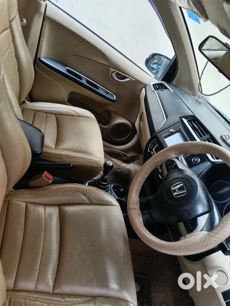 Honda Amaze 2017 Petrol Well Maintained