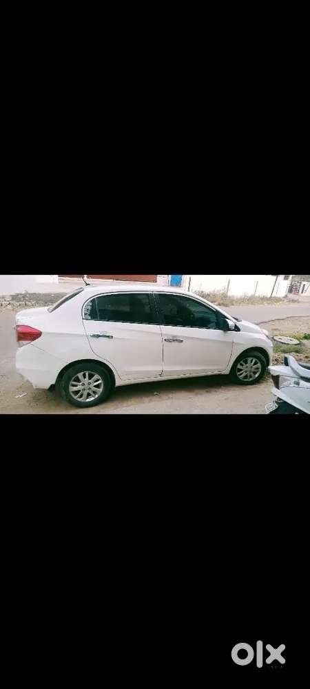 Honda Amaze 2013 Diesel 105000 Km Driven