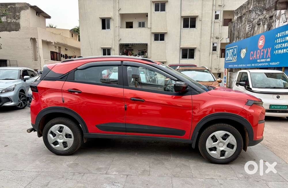 Tata Nexon Pure 1.2 S Revotron Petrol 6 Mt, 2024, Petrol