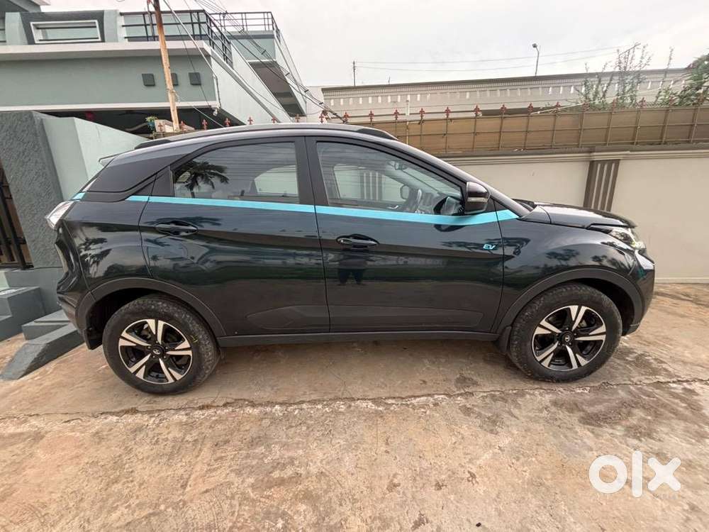 Tata Nexon Ev Max Xz+ Lux 2023 – High Range,battery Soh 94%