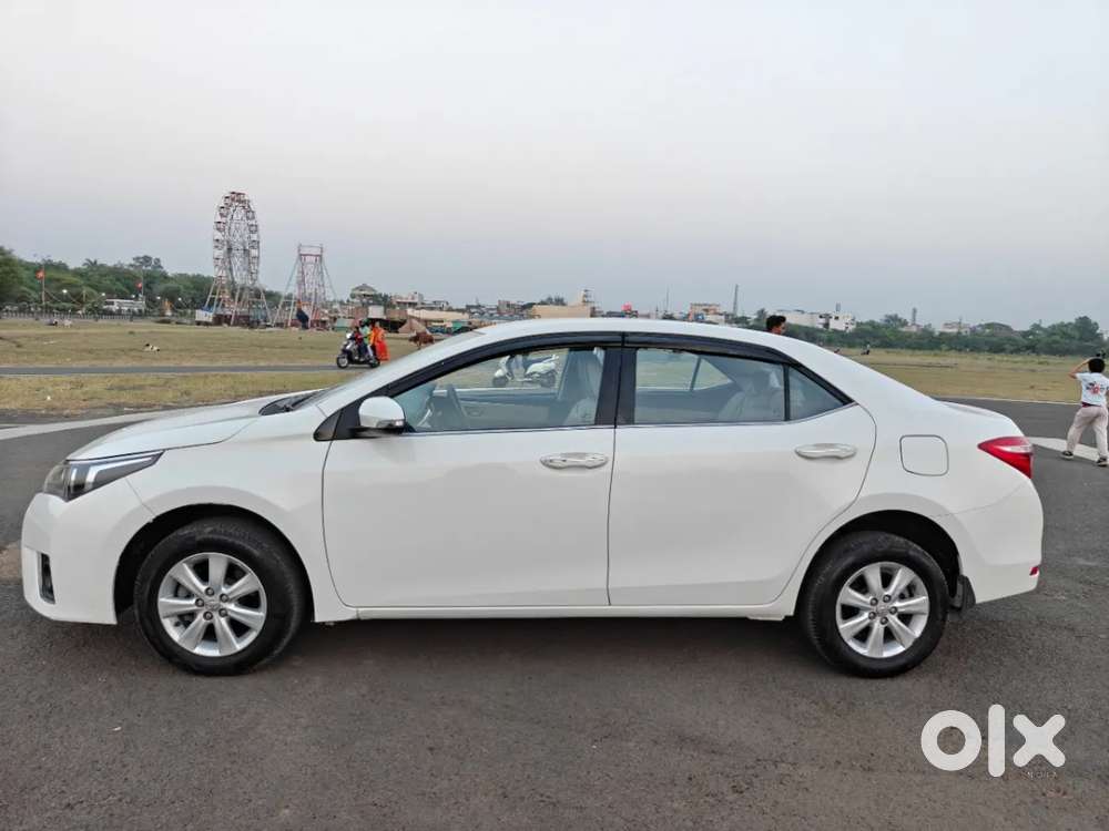 Toyota Corolla Altis 1.8 G Cvt, 2016, Petrol