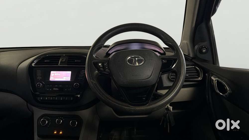 Tata Tiago 1.2 Revotron Xz, 2018, Petrol