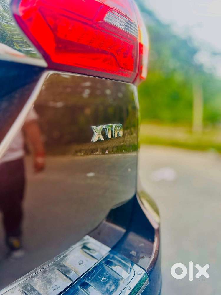 Tata Hexa 2.2 Xta 4x2 7 Str Dual Tone, 2018, Diesel