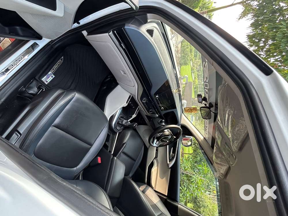 Kia Carens Premium Diesel 2025