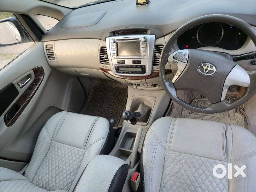 Toyota Innova 2.5 Vx 7 Seater Bs Iv, 2013, Diesel